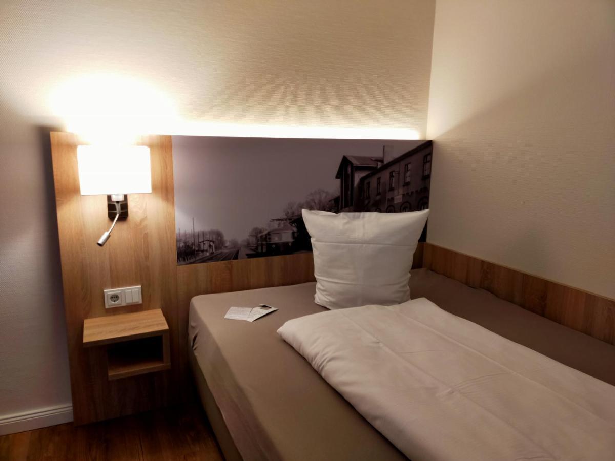 Hotel Xtra Gleis Hoerstel Exterior foto
